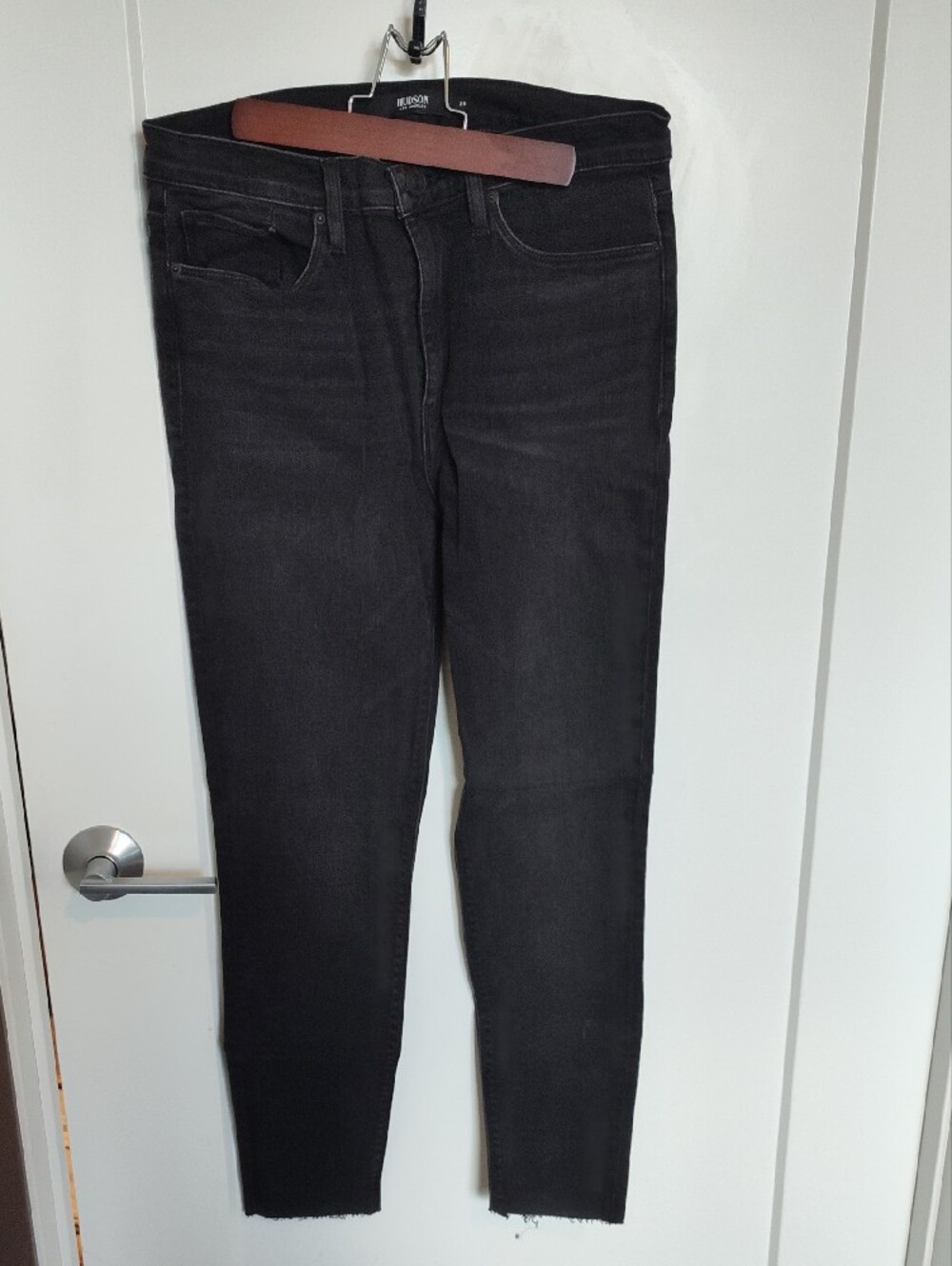 HUDSON Jeans Barbara High Waist Super Skinny Ankle - Picture 3 of 7